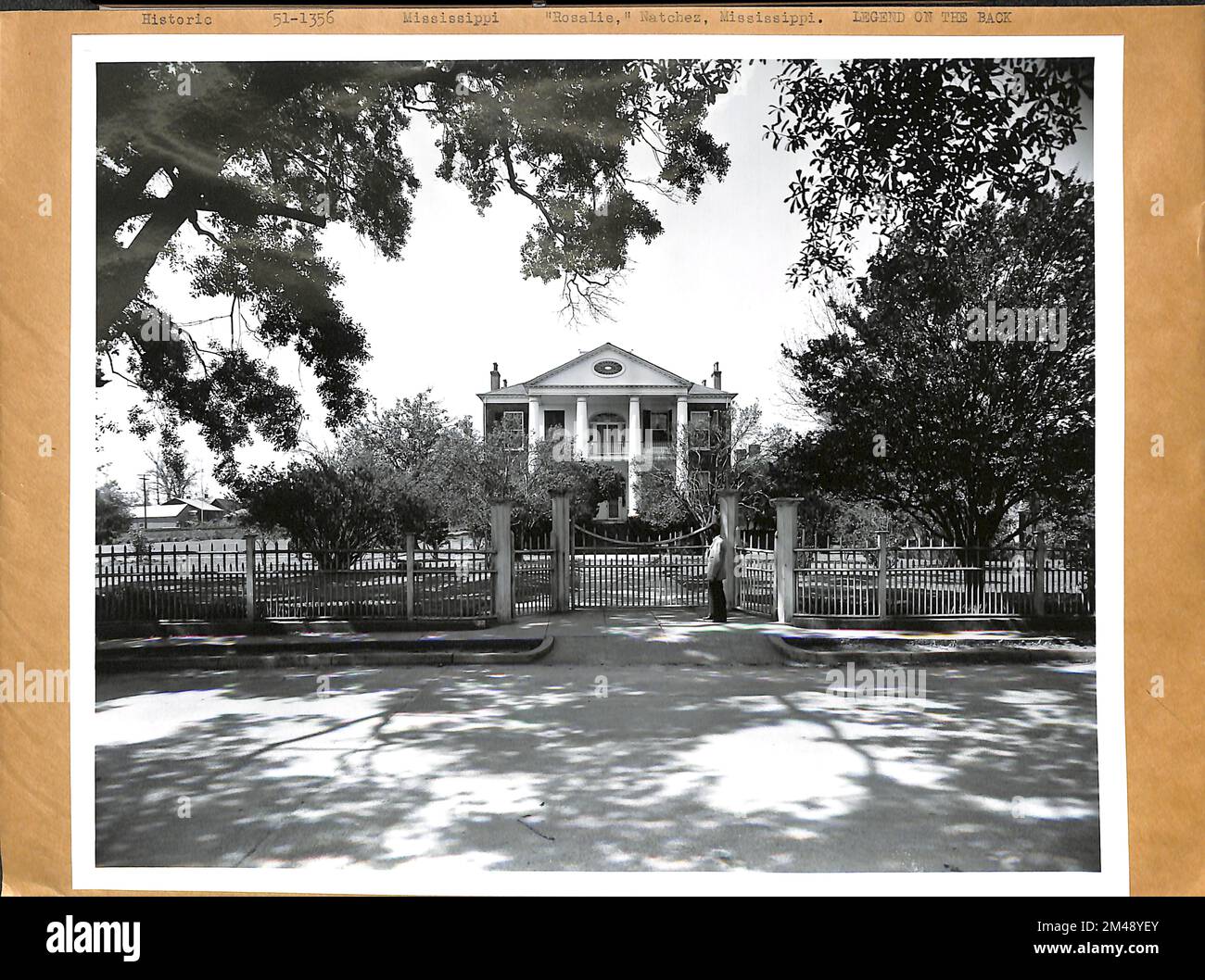 Rosalie, Natchez, Mississippi. Légende originale: 'Rosalie'. Natchez, Mississippi. Maison actuelle de l'État du Mississippi D.A.R. Photo de T. W. Kines. État: Mississippi place: Natchez. Banque D'Images