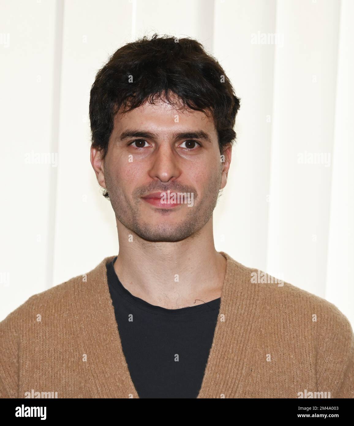 Milan, Italie. 19th décembre 2022. Milano, Italie ARNOLDO MONDADORI les livres pour changer la présentation mondiale de la fiction docu par Francesco Miccichè réalisateur interprété par Michele Placido, Valeria Cavalli, Flavio Parenti, Brenno Placido, Valentina Ghelfi, Produit par Gloria Giorgianni et Torre Sansonetti à partir de dans l'image:Brenno Placido crédit: Agence de photo indépendante/Alamy Live News Banque D'Images