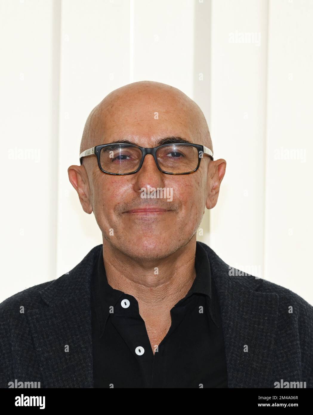 Milan, Italie. 19th décembre 2022. Milano, Italie ARNOLDO MONDADORI les livres pour changer la présentation mondiale de la fiction docu par Francesco Miccichè réalisateur interprété par Michele Placido, Valeria Cavalli, Flavio Parenti, Brenno Placido, Valentina Ghelfi, Produit par Gloria Giorgianni et Torre Sansonetti à partir de dans la photo:Francesco Miccichè crédit: Agence de photo indépendante/Alamy Live News Banque D'Images