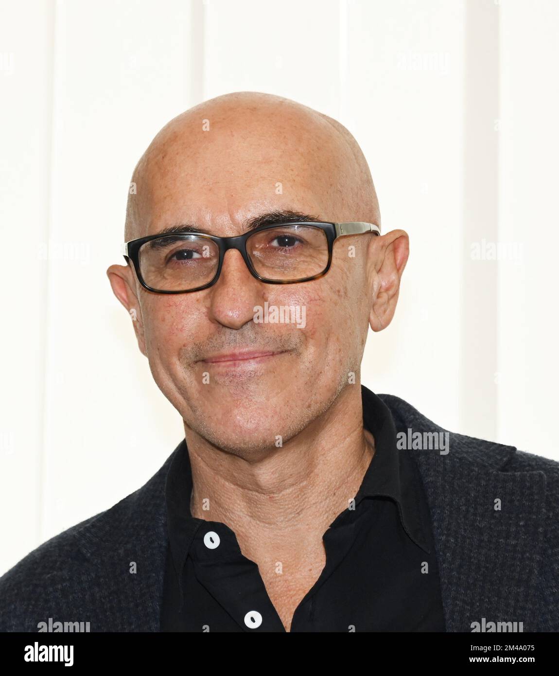 Milan, Italie. 19th décembre 2022. Milano, Italie ARNOLDO MONDADORI les livres pour changer la présentation mondiale de la fiction docu par Francesco Miccichè réalisateur interprété par Michele Placido, Valeria Cavalli, Flavio Parenti, Brenno Placido, Valentina Ghelfi, Produit par Gloria Giorgianni et Torre Sansonetti à partir de dans la photo:Francesco Miccichè crédit: Agence de photo indépendante/Alamy Live News Banque D'Images