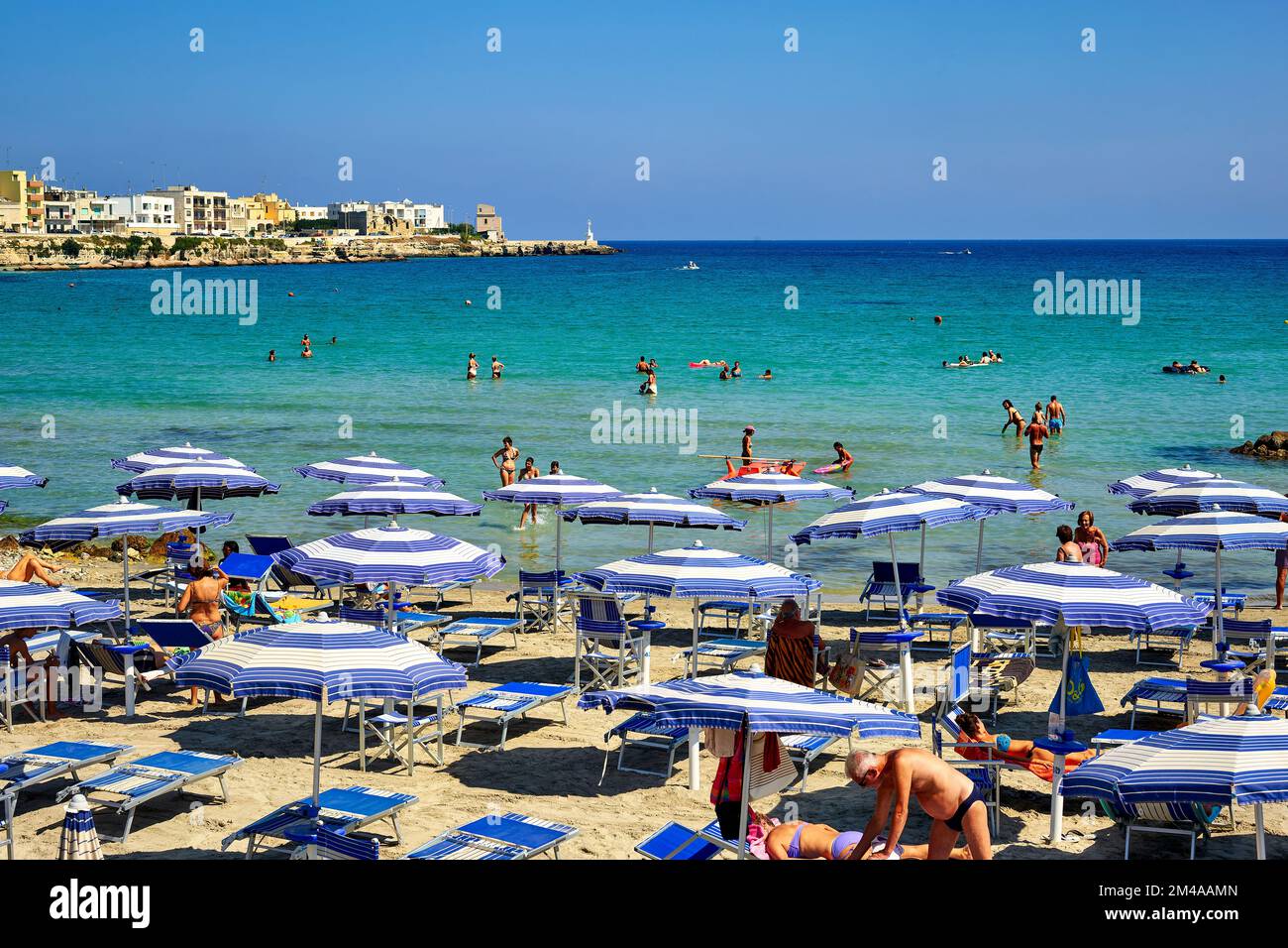 Apulia Puglia Salento. Italie. Otranto. La plage Banque D'Images