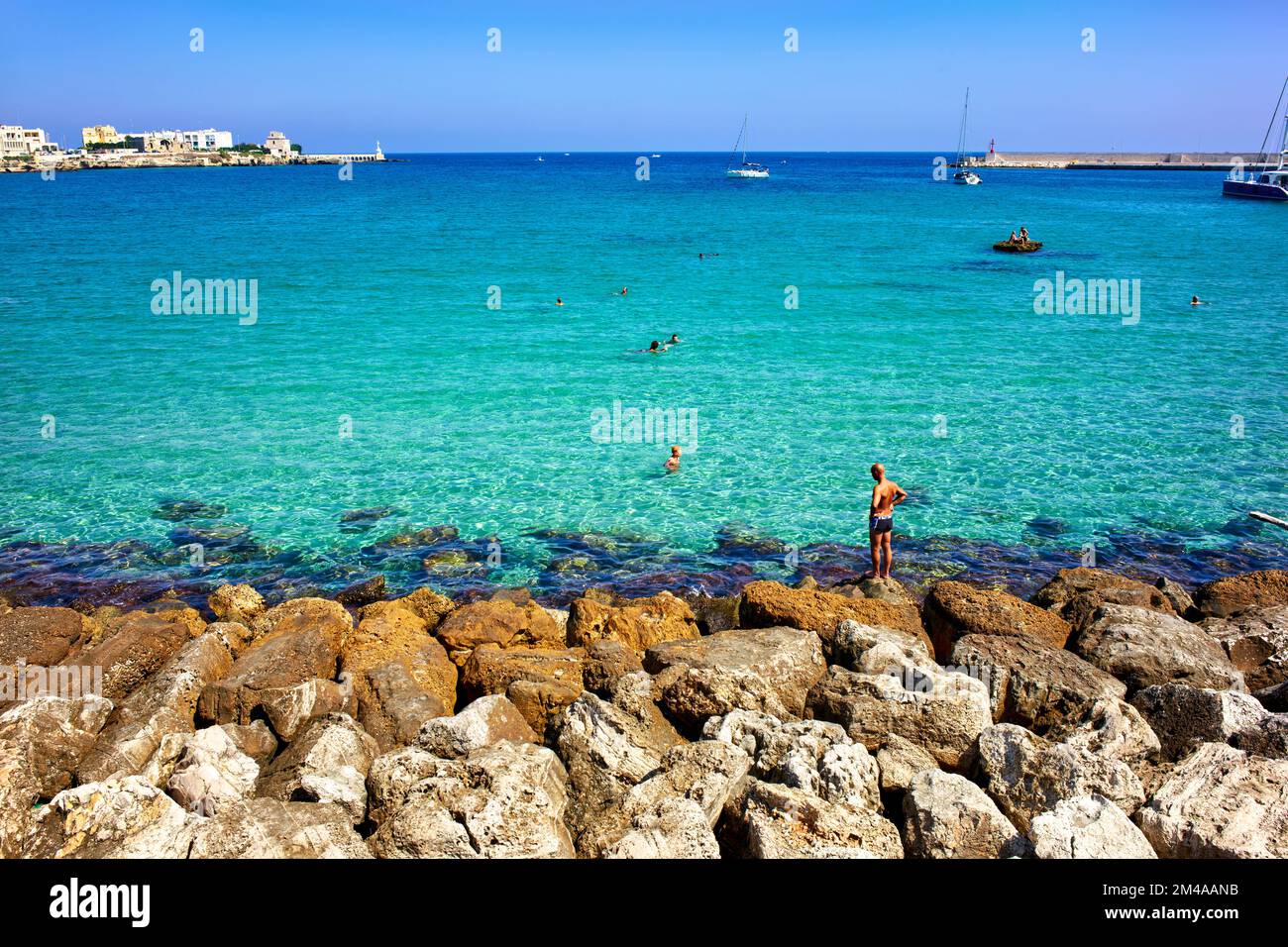 Apulia Puglia Salento. Italie. Otranto. La plage Banque D'Images