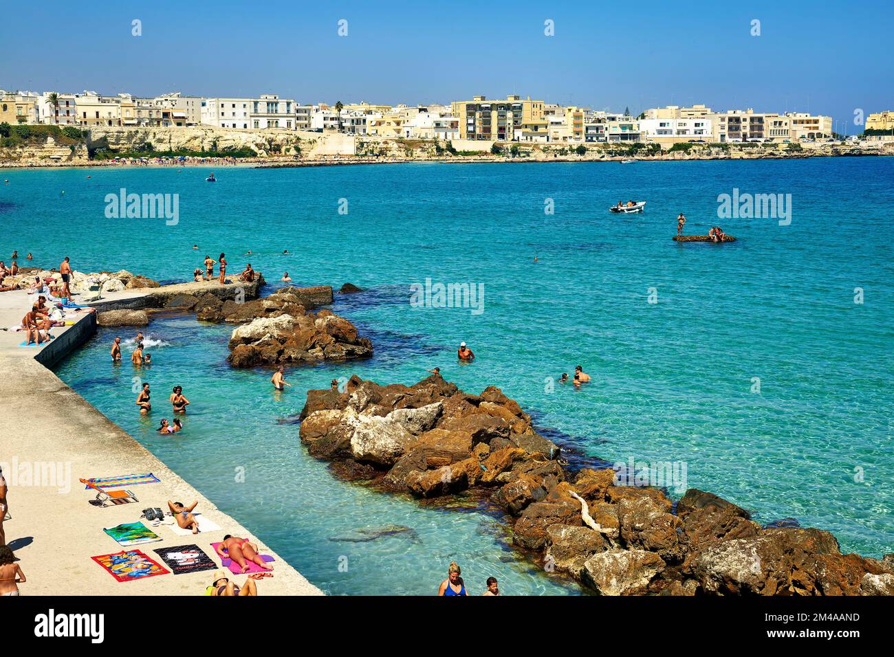 Apulia Puglia Salento. Italie. Otranto. La plage Banque D'Images
