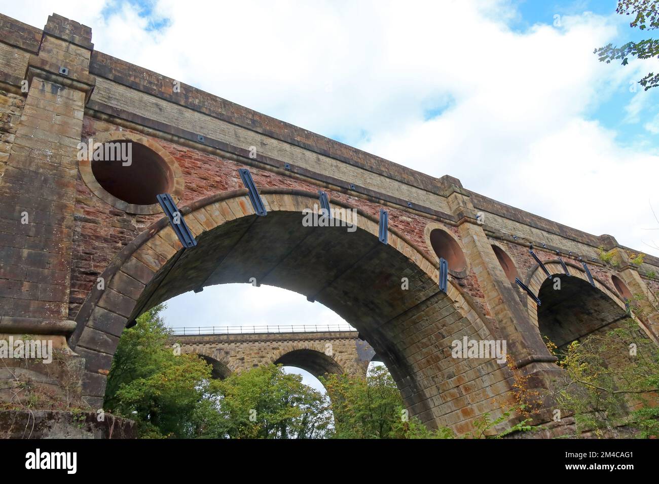 Grand aqueduc de Marple (aqueduc de Goyt), Marple, Stockport, Cheshire, Angleterre, ROYAUME-UNI, SK6 5LD Banque D'Images