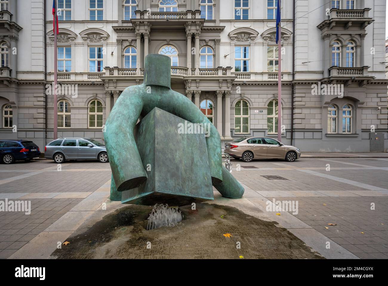 Statue de la justice sur la place Moravie - Brno, République tchèque Banque D'Images