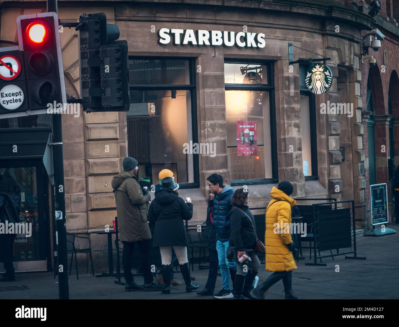 Cafés Starbucks en Angleterre. Banque D'Images
