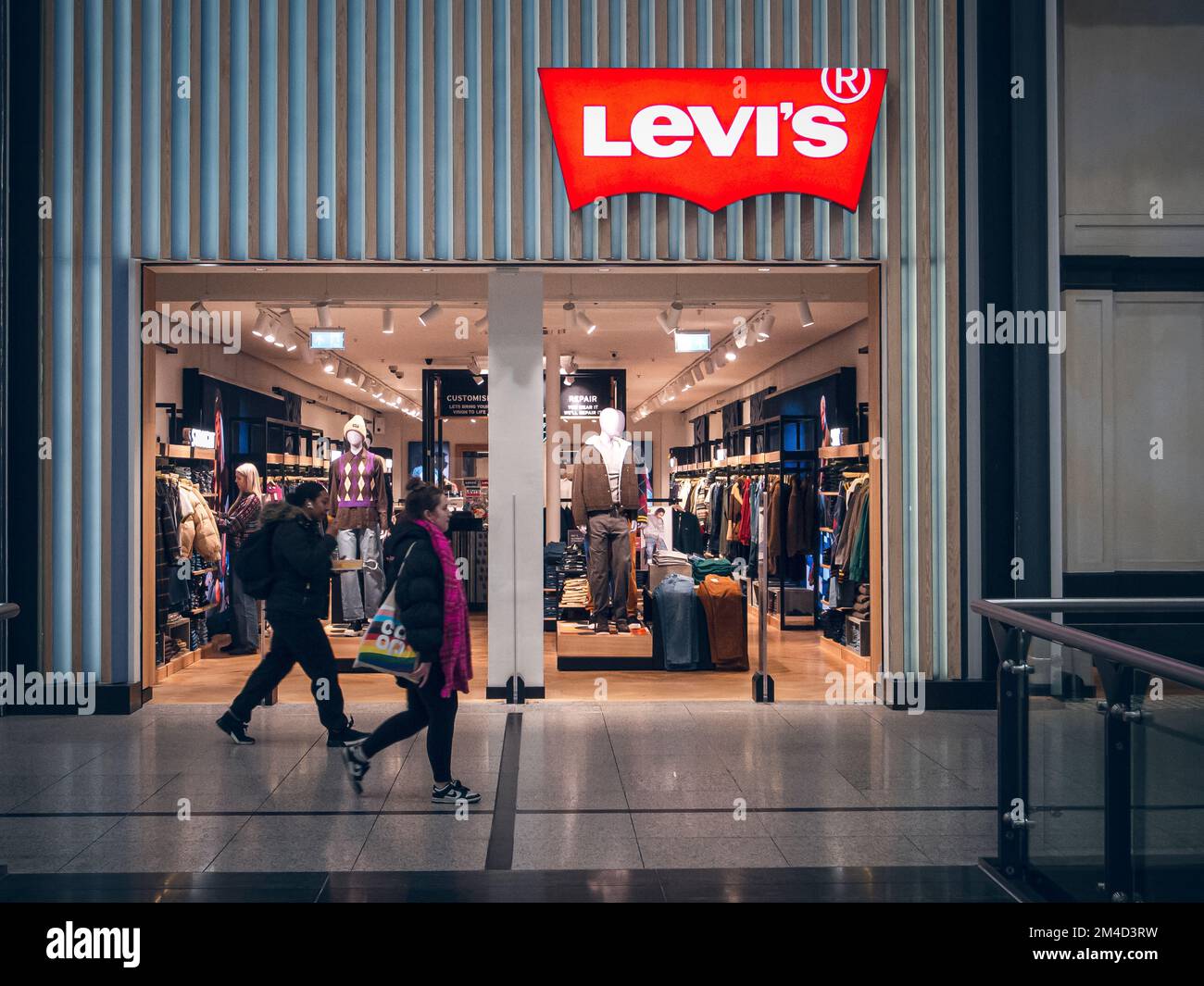 Magasins de marque Levis Photo Stock Alamy