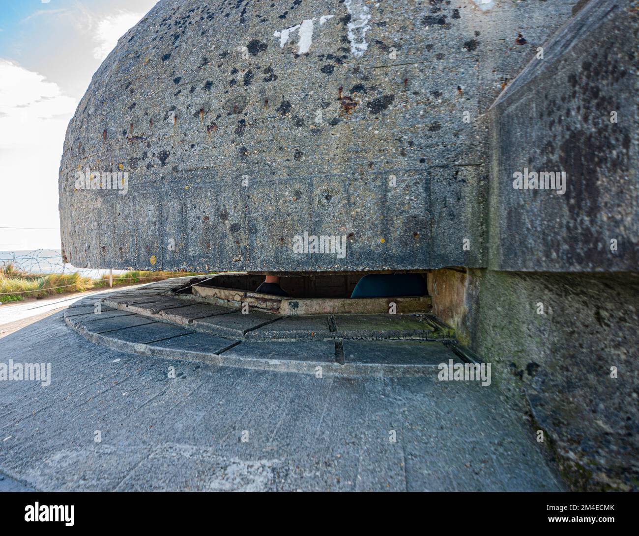 Extérieur d'un placement de canon allemand à Omaha Beach, Normandie, France Banque D'Images