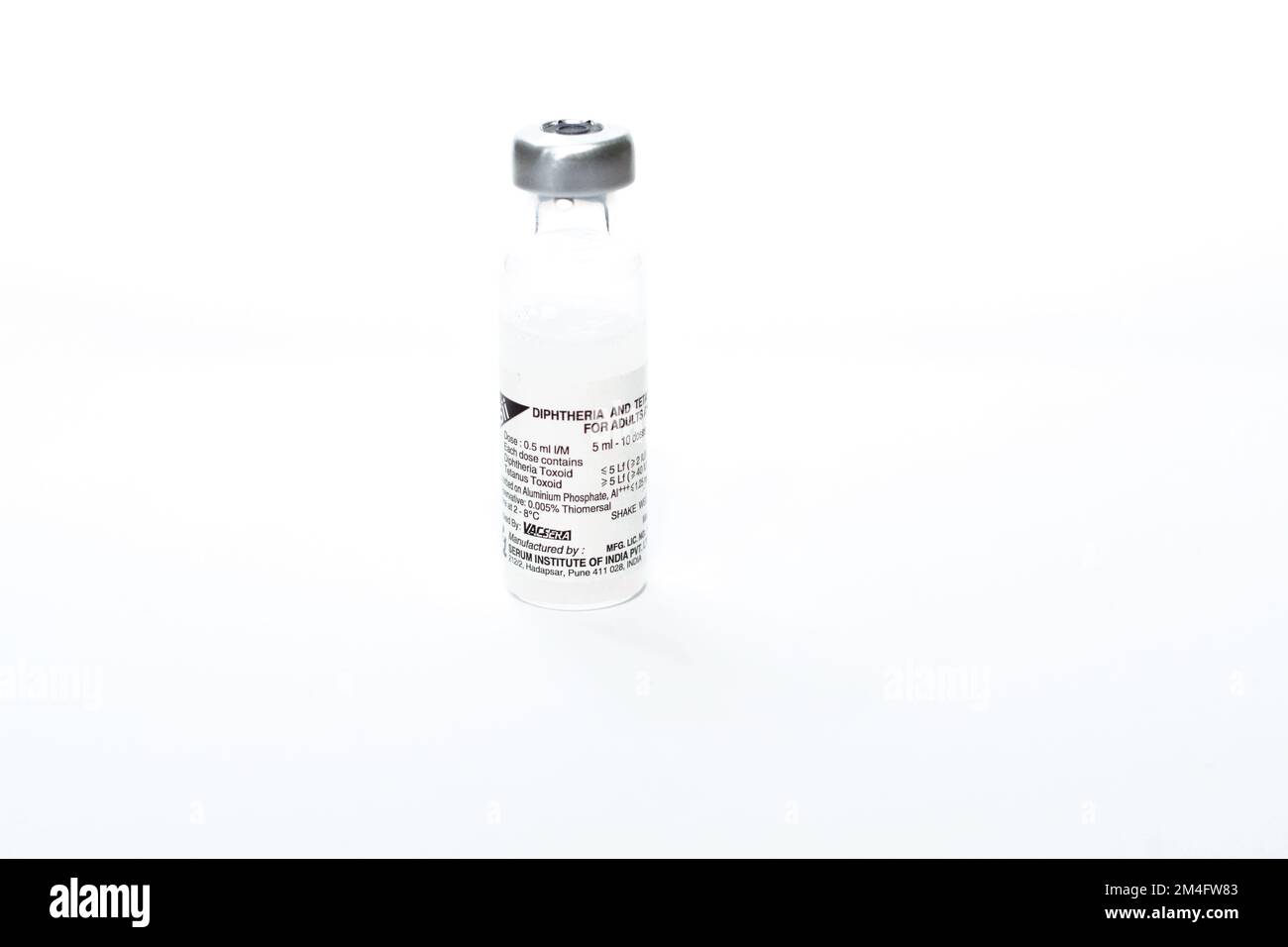 Le Caire, Egypte, 13 décembre 2022: Vaccin contre le tétanos de la diphtérie pour injection intramusculaire dans le muscle deltoïde de l'épaule pour les enfants et les adultes, Diphthe Banque D'Images