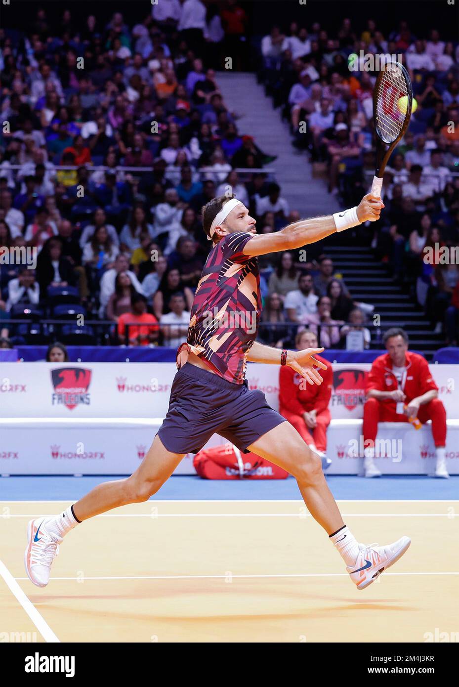 Dubaï, Émirats arabes Unis, 21st, décembre 2022. Joueur de tennis bulgare Grigor Dimitrov en action lors de l'événement de la Ligue mondiale de tennis à Dubaï le mercredi 21 décembre 2022 © Juergen Hasenkopf / Alamy Live News Banque D'Images