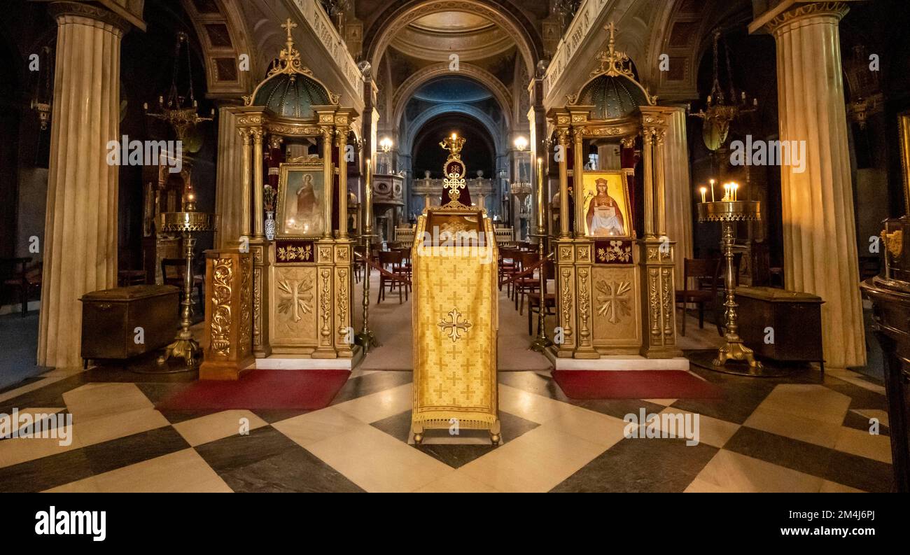 Eglise orthodoxe grecque, intérieur décoré, Athènes, Grèce Banque D'Images