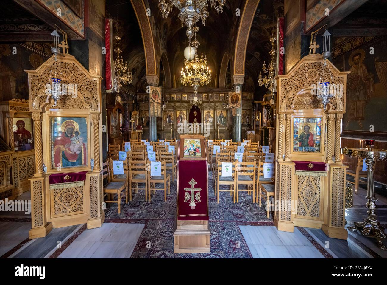 Eglise orthodoxe grecque, intérieur décoré, Athènes, Grèce Banque D'Images