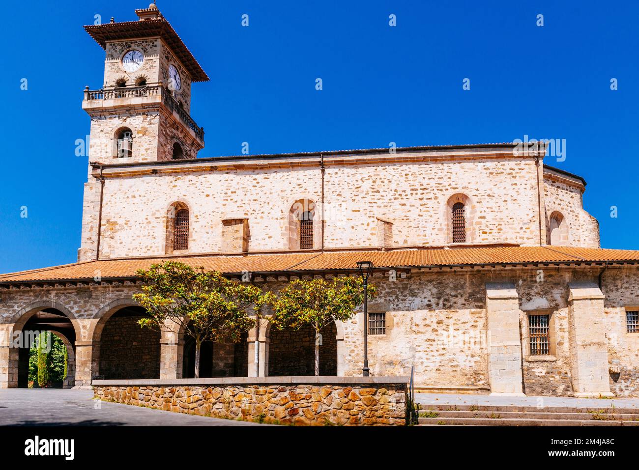 Église paroissiale de Santa María de la Asunción. Il a ses origines au 13th siècle, fin roman, mais la plupart du temple est du milieu du 16th centu Banque D'Images Église paroissiale de Santa María de la Asunción. Il a ses origines au 13th siècle, fin roman, mais la plupart du temple est du milieu du 16th centu Banque D'Images