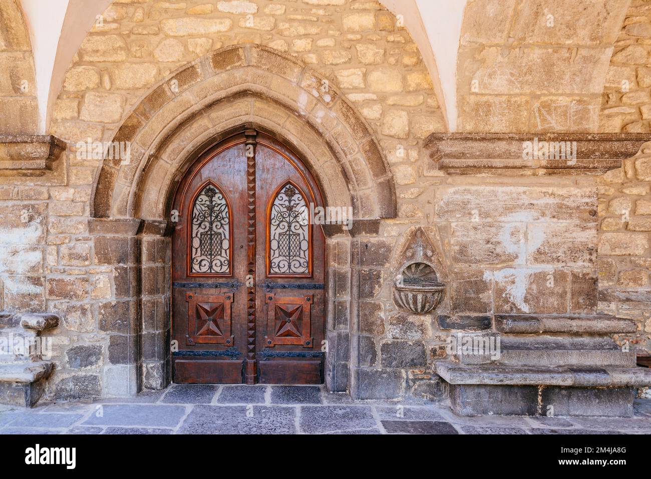 Entrée. Église paroissiale de Santa María de la Asunción. Il a ses origines dans le 13th siècle, roman tardif, mais la plupart du temple est du milieu- Banque D'Images Entrée. Église paroissiale de Santa María de la Asunción. Il a ses origines dans le 13th siècle, roman tardif, mais la plupart du temple est du milieu- Banque D'Images