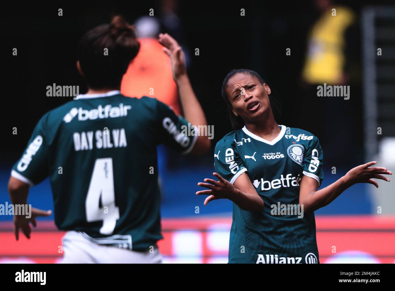 SP - Sao Paulo - 12/21/2022 - FINAL PAULISTA FEMALE 2022, PALMEIRAS X  SANTOS - Santos players lament