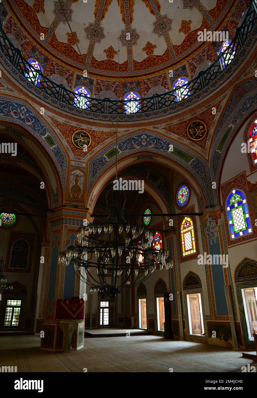 Située à Besiktas, en Turquie, la mosquée Sinan Pasha a été construite au 16th siècle par Mimar Sinan. Banque D'Images