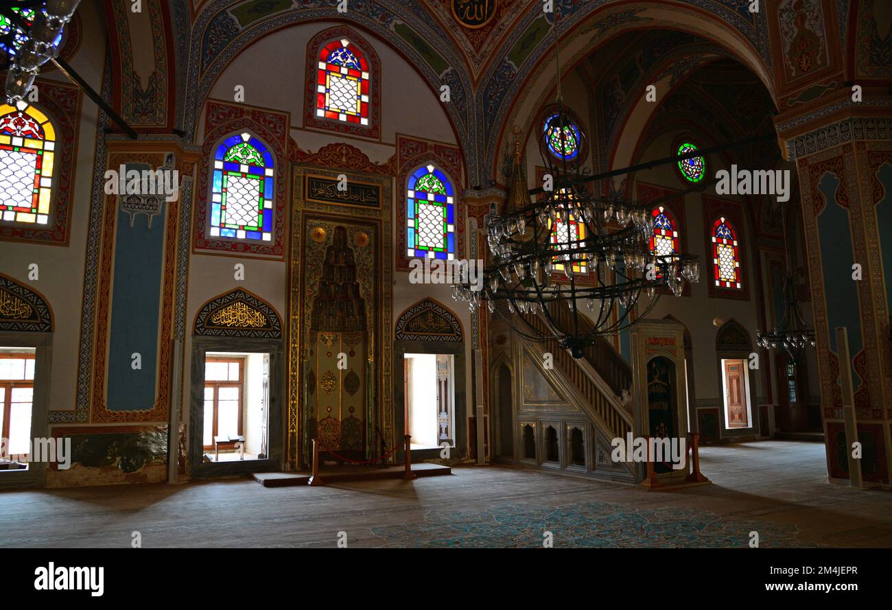 Située à Besiktas, en Turquie, la mosquée Sinan Pasha a été construite au 16th siècle par Mimar Sinan. Banque D'Images