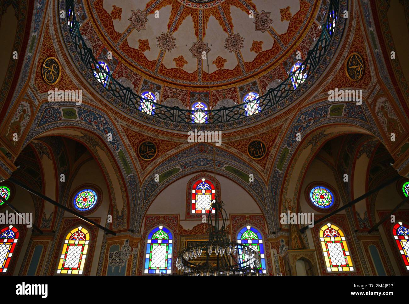 Située à Besiktas, en Turquie, la mosquée Sinan Pasha a été construite au 16th siècle par Mimar Sinan. Banque D'Images