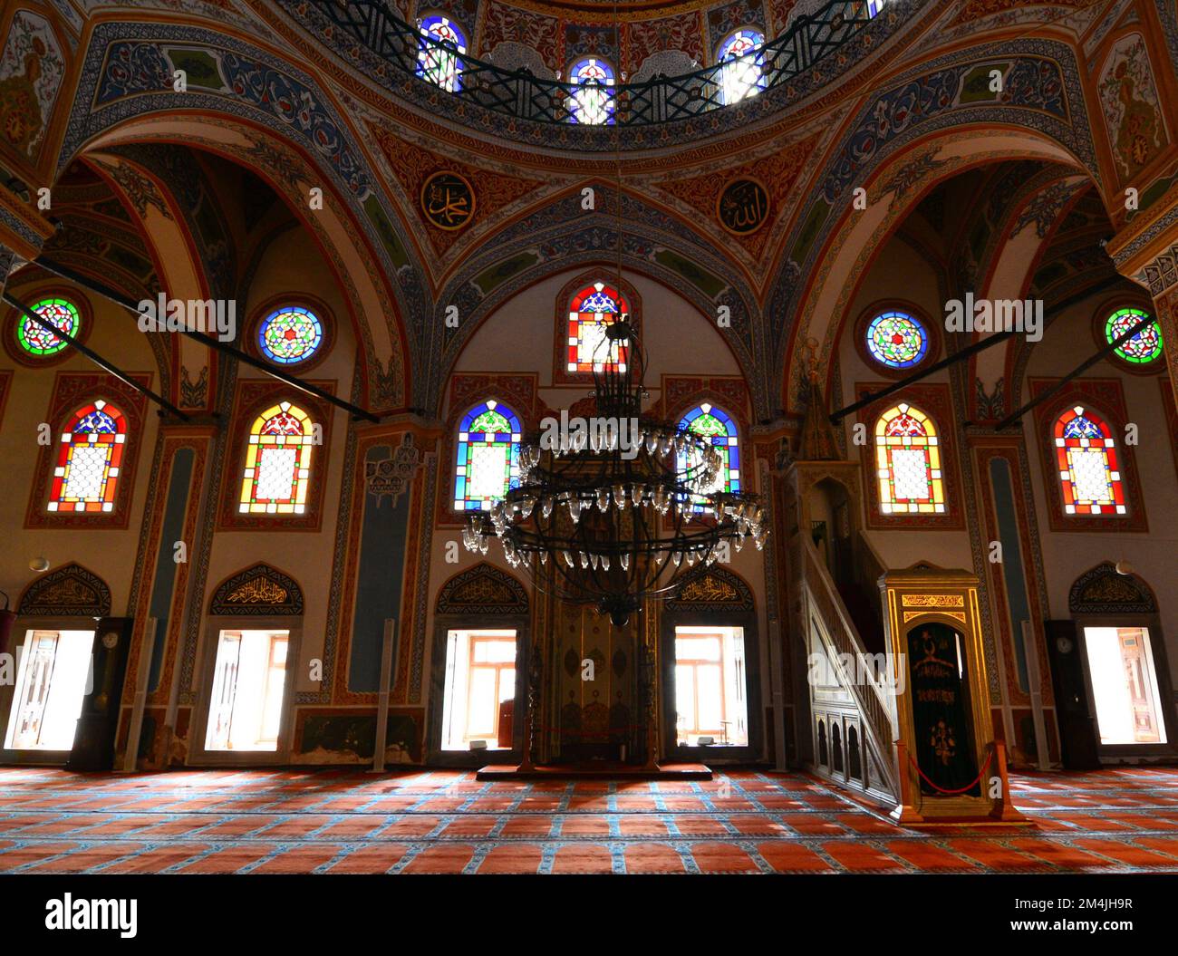 Située à Besiktas, en Turquie, la mosquée Sinan Pasha a été construite au 16th siècle par Mimar Sinan. Banque D'Images