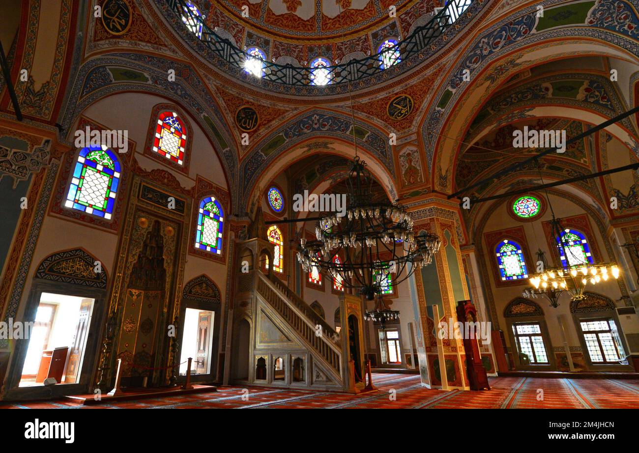 Située à Besiktas, en Turquie, la mosquée Sinan Pasha a été construite au 16th siècle par Mimar Sinan. Banque D'Images