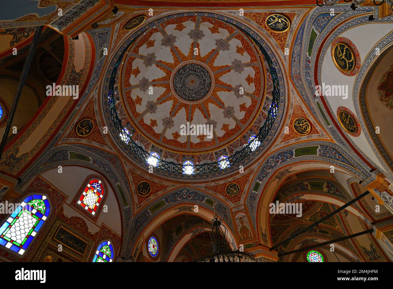 Située à Besiktas, en Turquie, la mosquée Sinan Pasha a été construite au 16th siècle par Mimar Sinan. Banque D'Images