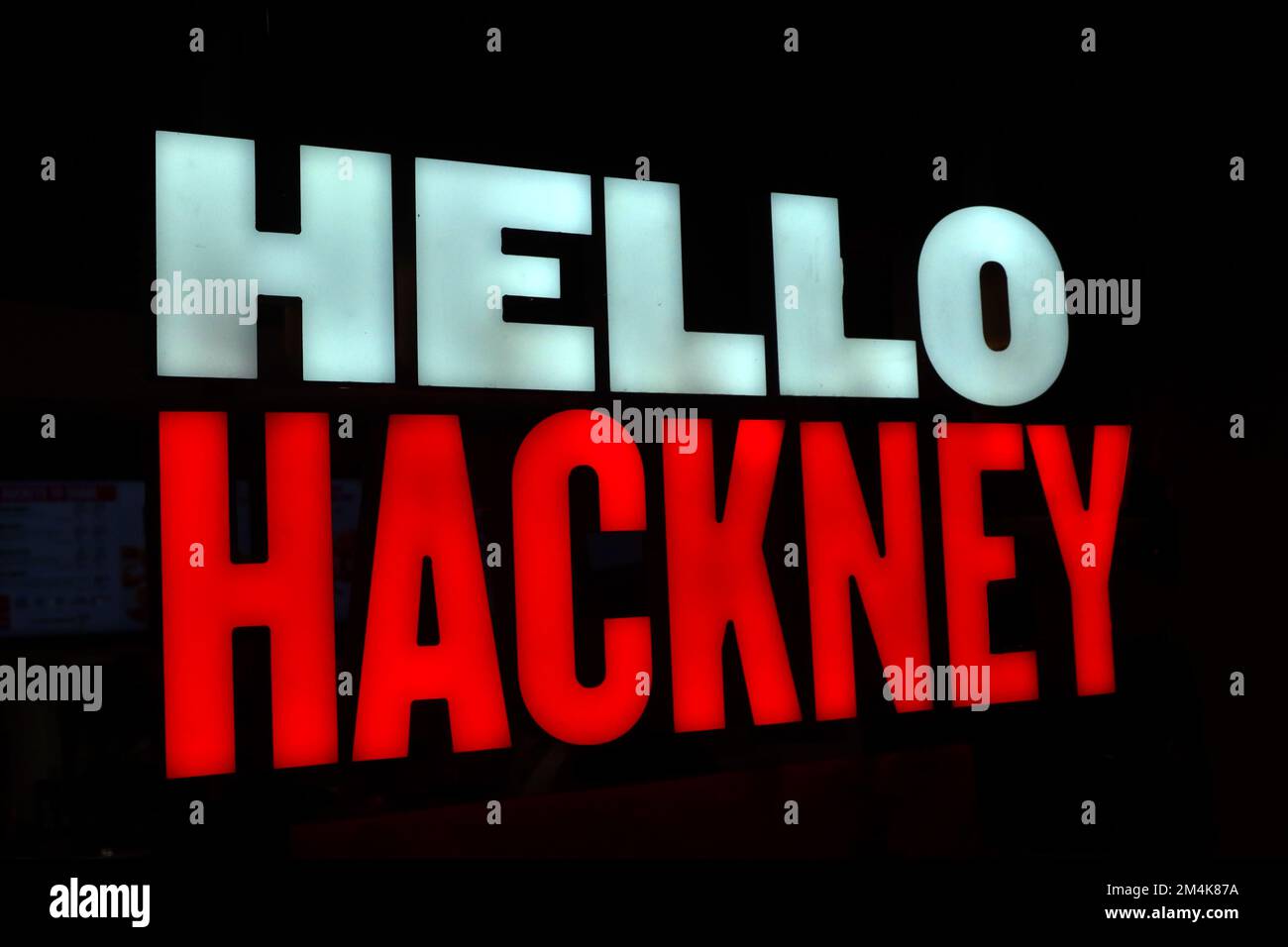 Bonjour hackney, KFC signe de 311 Mare St, Londres, Angleterre, Royaume-Uni, E8 1EJ Banque D'Images