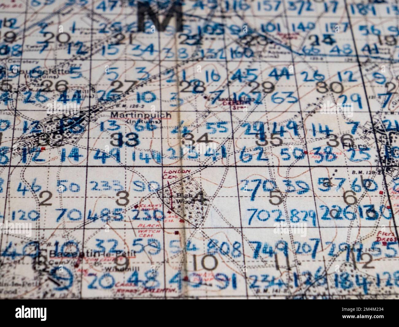 Une carte marquée du champ de bataille de la somme montrant le nombre de marqueurs de tombe temporaires dans le secteur d'eaach, Imperial War Museum, Londres, Royaume-Uni. Banque D'Images