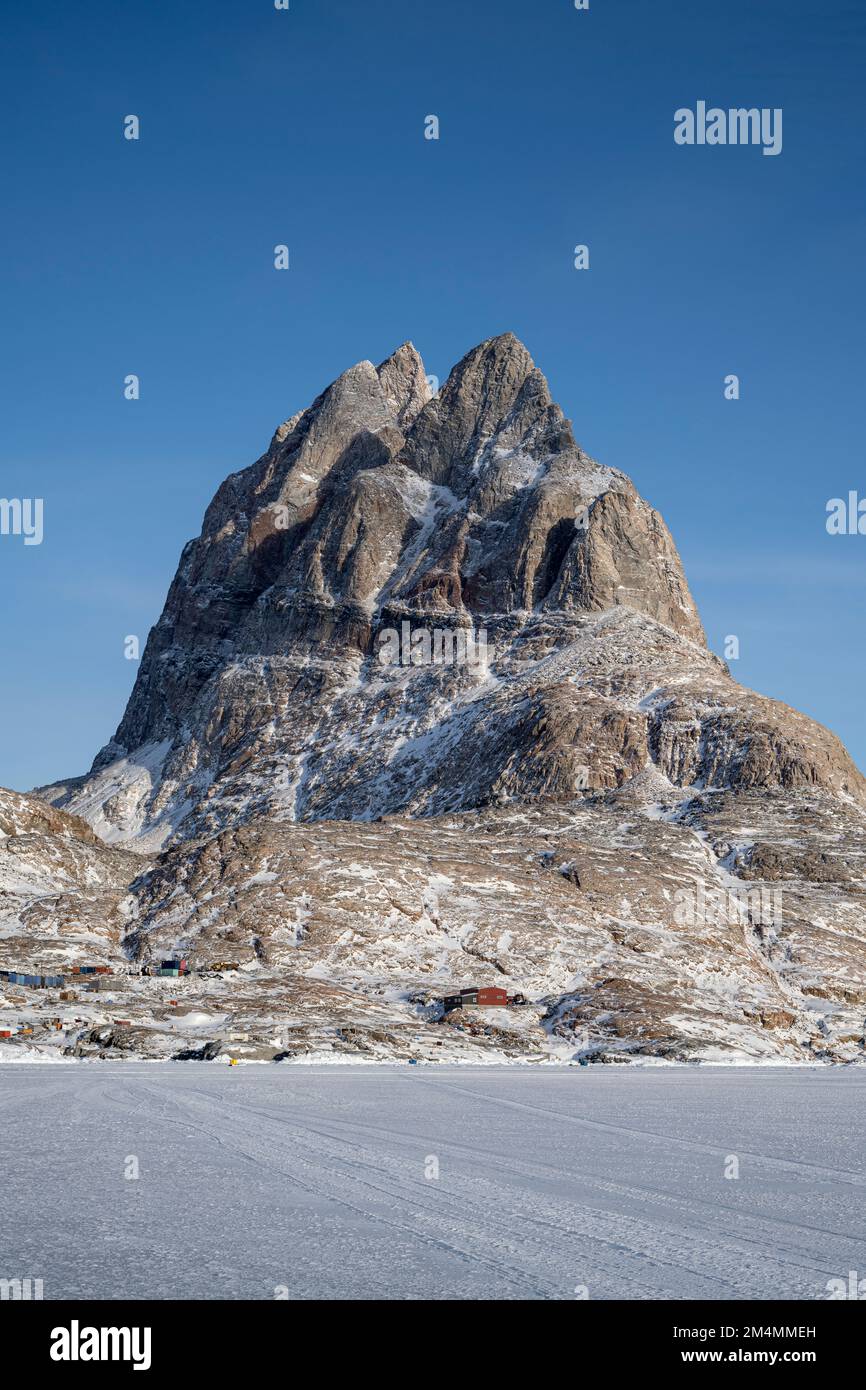 La montagne en forme de coeur d'Uummannaq dans l'ouest du Groenland Banque D'Images