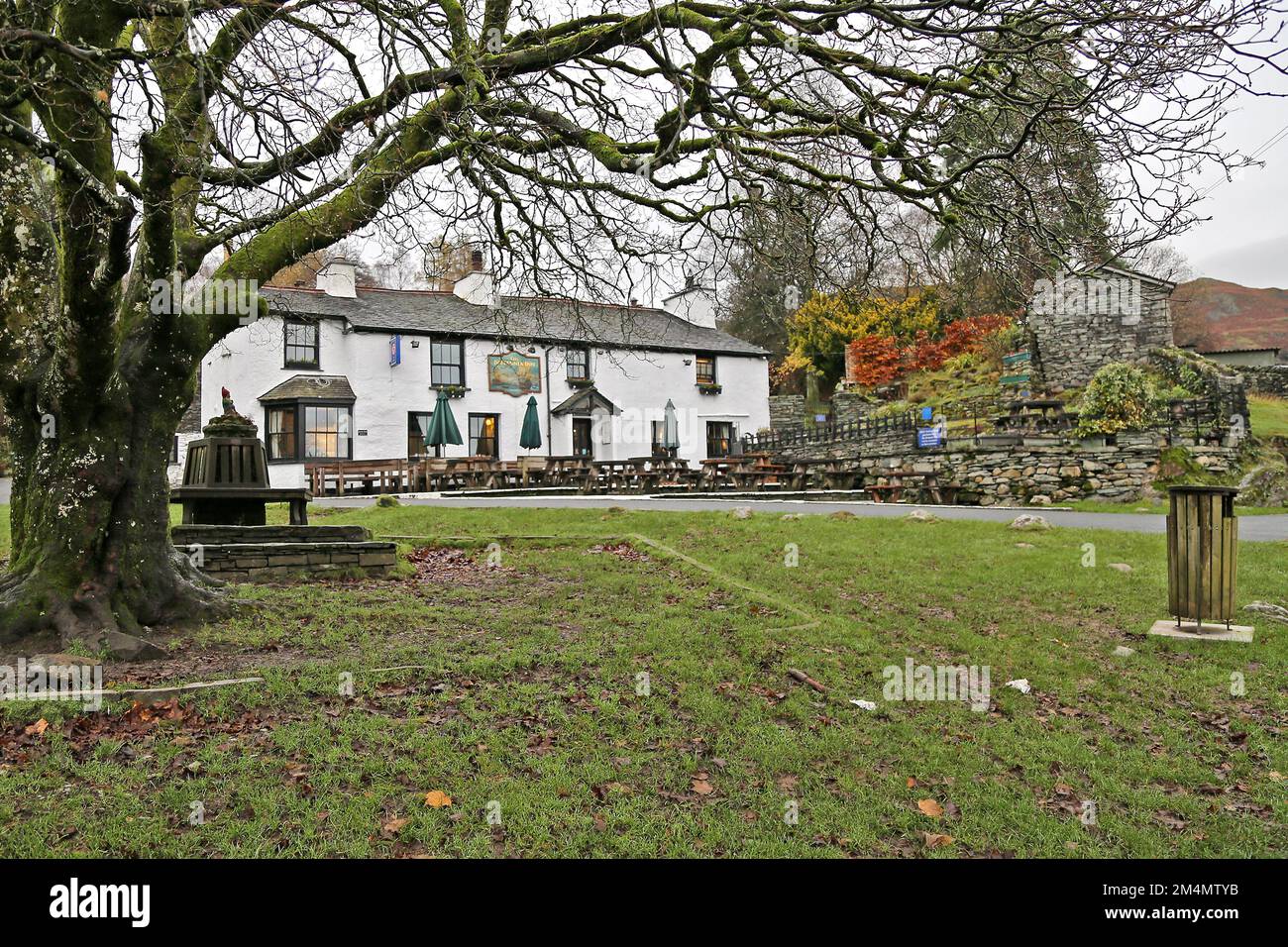 The Britannia Inn, Elterwater, Langdale, Lake district National Park, Cumbria, Angleterre, Royaume-Uni Banque D'Images