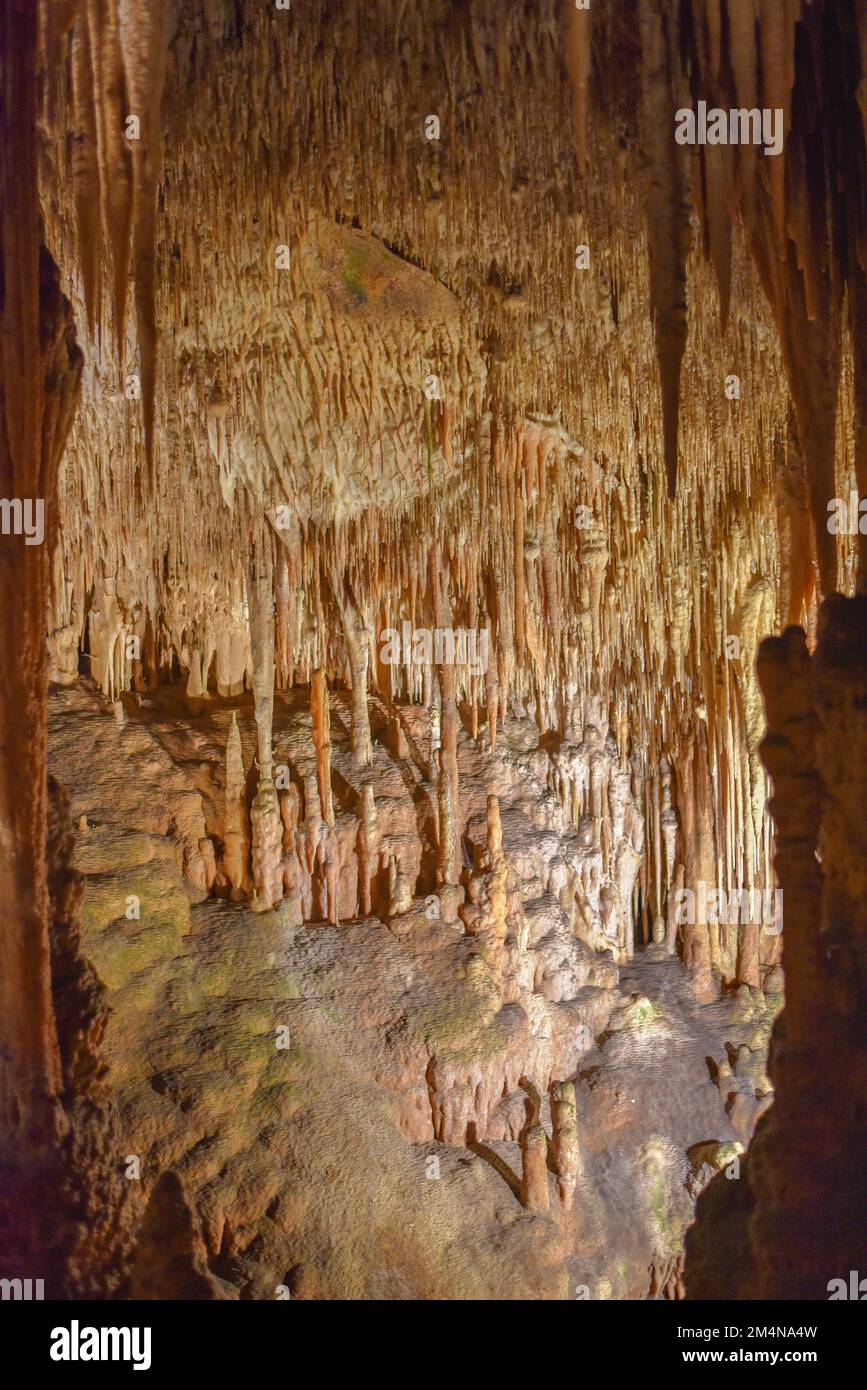 Porto Cristo, Majorque, Espagne - 9 novembre 2022 : grottes souterraines à Cuevas del Drach Banque D'Images