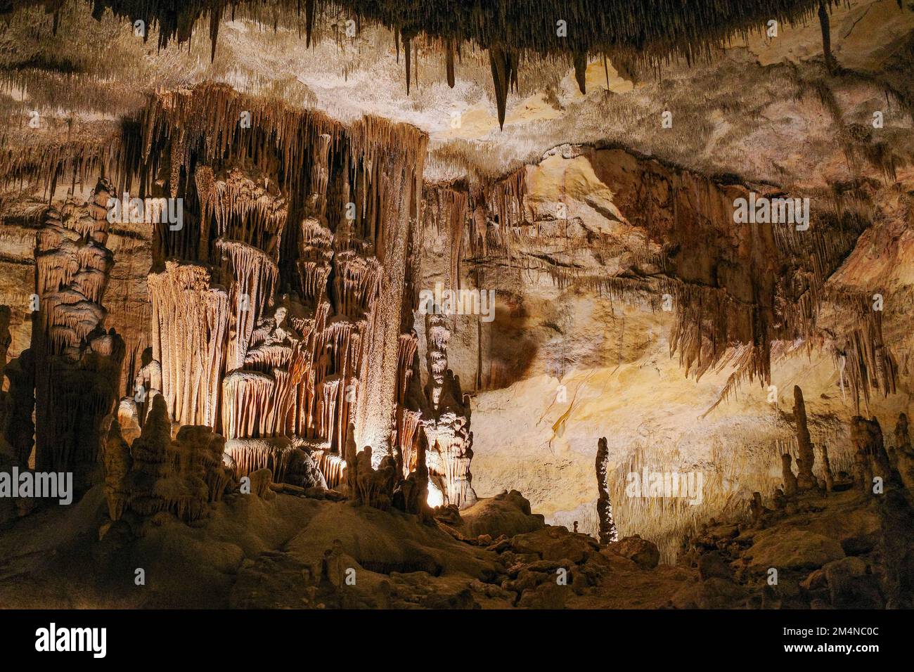Porto Cristo, Majorque, Espagne - 9 novembre 2022 : grottes souterraines à Cuevas del Drach Banque D'Images