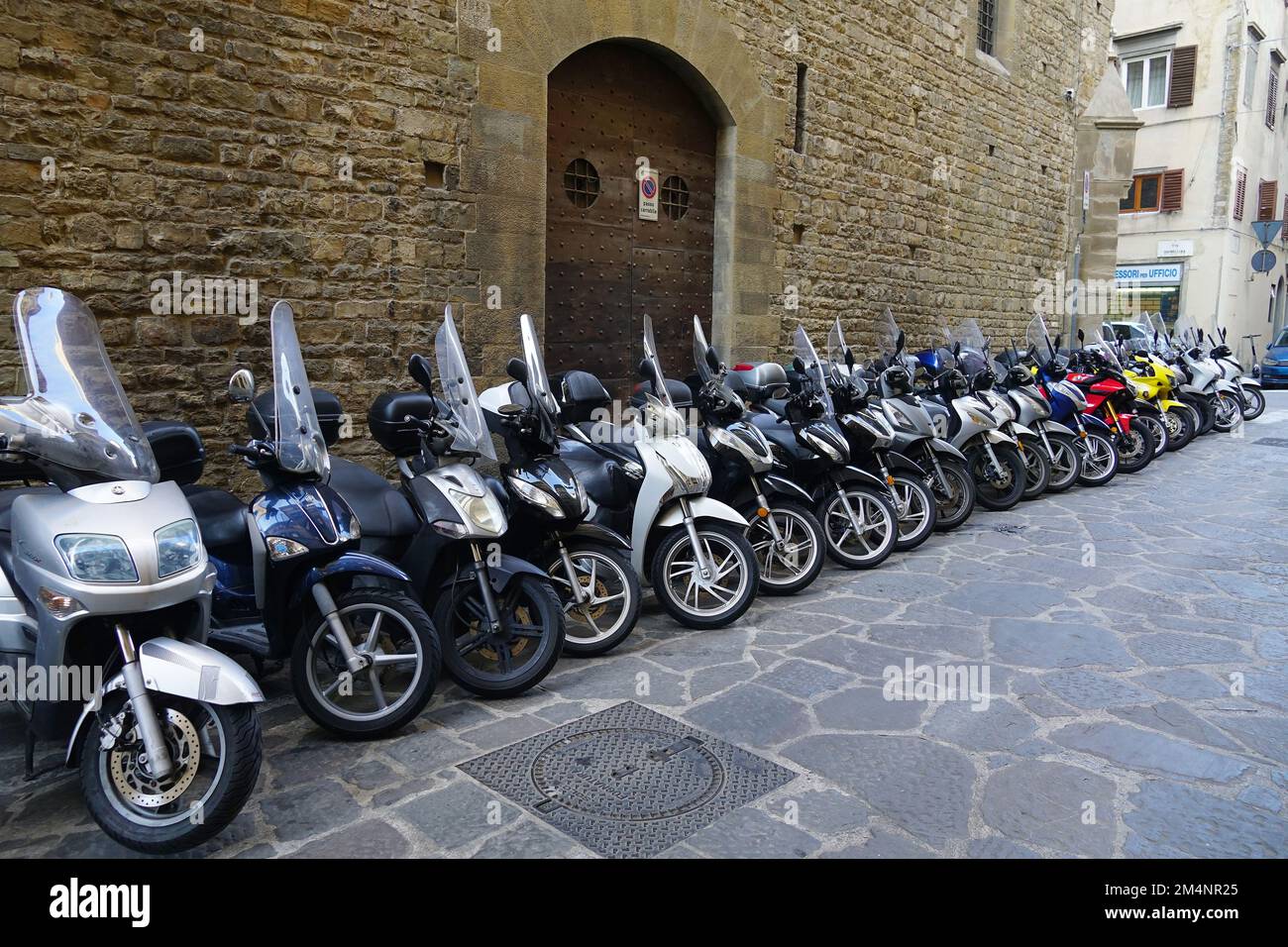 Parking trottinettes, Florence, Toscane, Toscane, Italie, Europe Banque D'Images