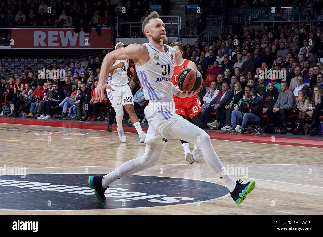 2022/23 Euroligue | FC Bayern München vs Real Madrid. MUSA Dzanan (Real  Madrid Basketball RMB31 Photo Stock - Alamy