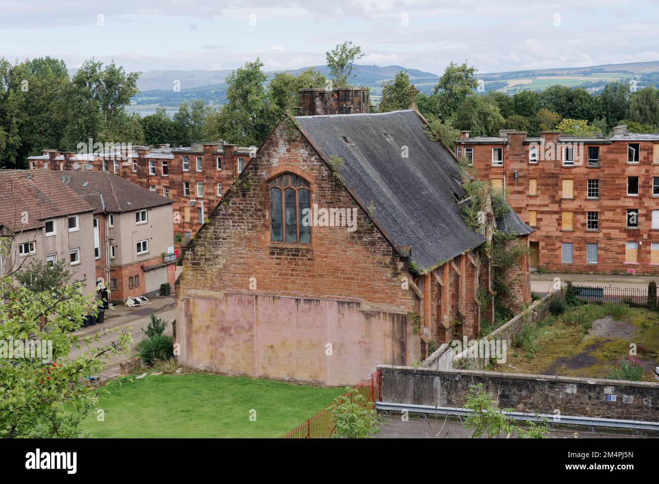 Les appartements du conseil dans les logements pauvres avec de nombreuses questions de protection sociale à Linwood Banque D'Images