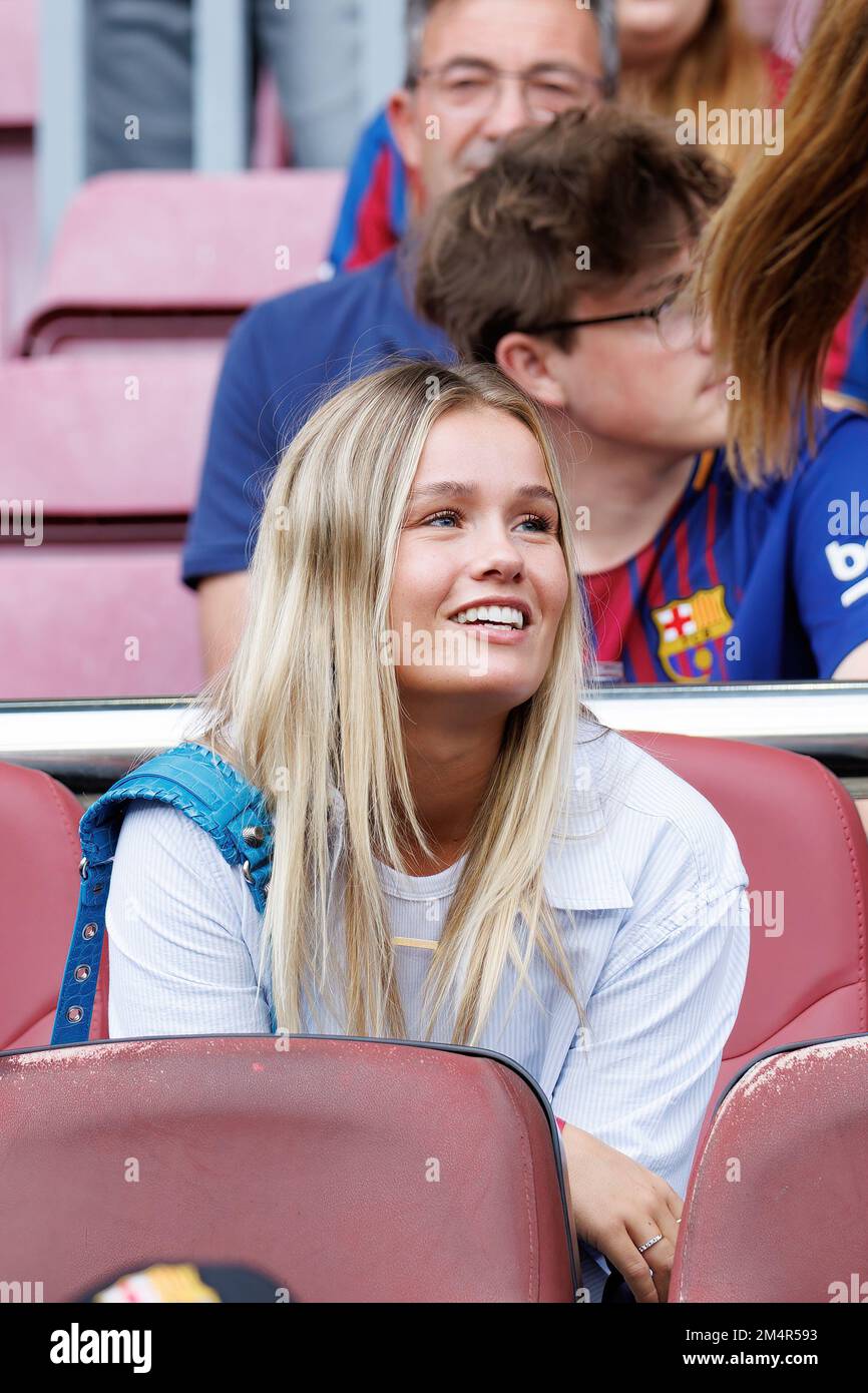 BARCELONE - SEP 17 : Mikky Kiemeney (femme de Frenkie de Jong) pendant le match de la Liga entre le FC Barcelone et Elche CF au stade Spotify Camp Nou Banque D'Images