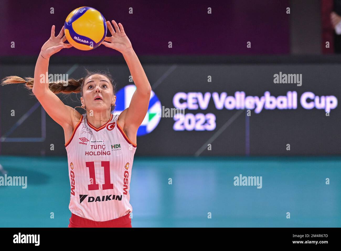 Florence, Italie. 22nd décembre 2022. Gamze Alikaya (Galatasaray HDI Sigorta Istanbul) pendant Savino Del Bene Scandicci vs Galatasaray HDI Sigorta Istanbul, Volleyball coupe CEV femmes Championnat à Florence, Italie, 22 décembre 2022 Credit: Independent photo Agency/Alay Live News Banque D'Images