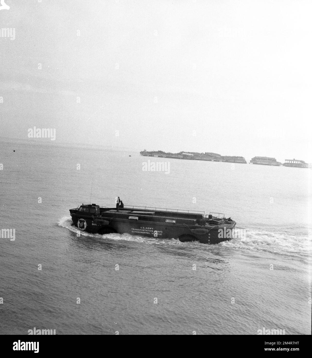 U. S. Giant Landing Craft 'BARC'. Photographies des programmes du Plan Marshall, des pièces justificatives et du personnel Banque D'Images