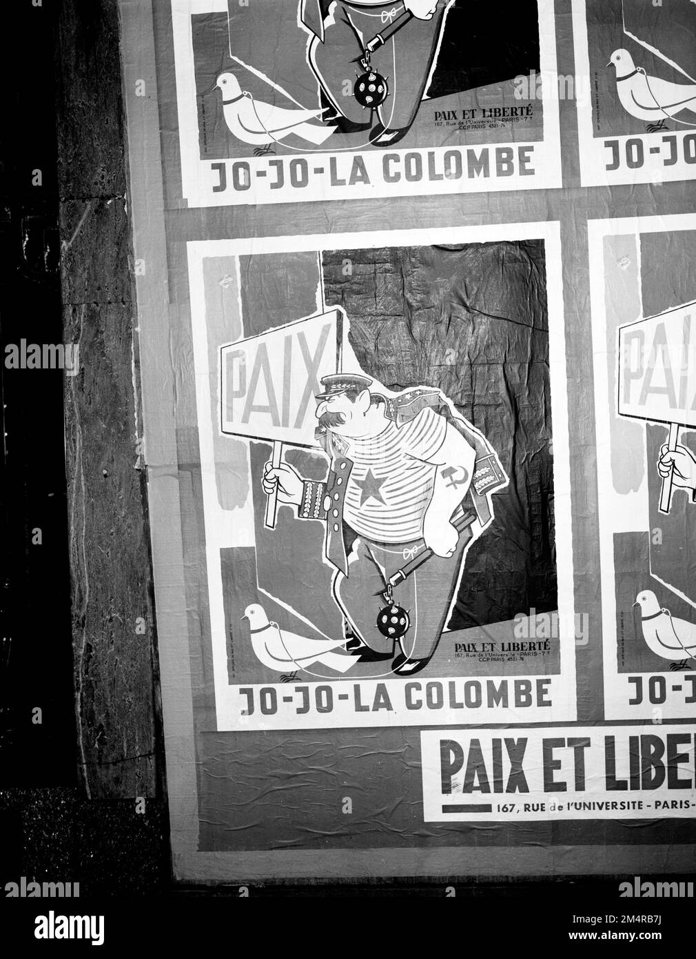 Affiches politiques affiches de Paris bataille contre le communisme, caricature de Staline de