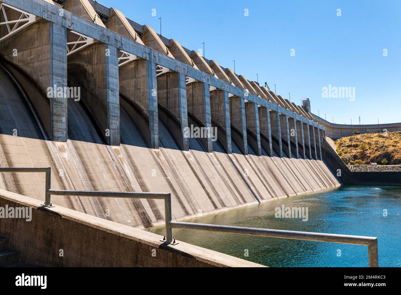 Le chef Joseph Dam; deuxième producteur d'électricité aux États-Unis; barrage hydroélectrique sur le fleuve Columbia; État de Washington; États-Unis Banque D'Images