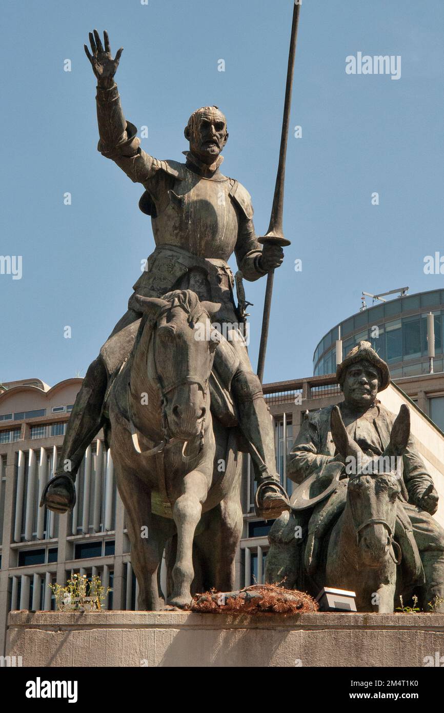 Une statue de bronze du légendaire personnage de fiction espagnol, Don Quichotte., Bruxelles, Belgique, Europa Banque D'Images