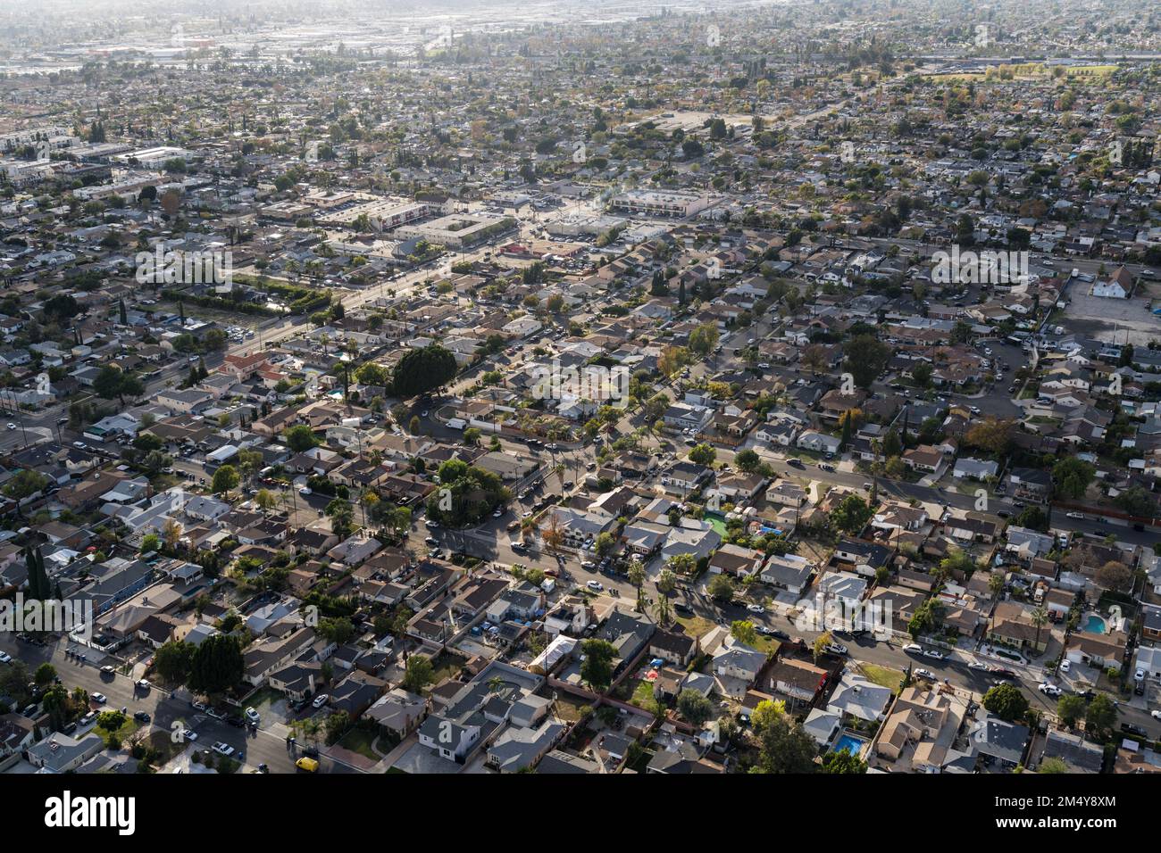 Vue aérienne de la région nord-est de la vallée de San Fernando à Los Angeles, Californie. Banque D'Images