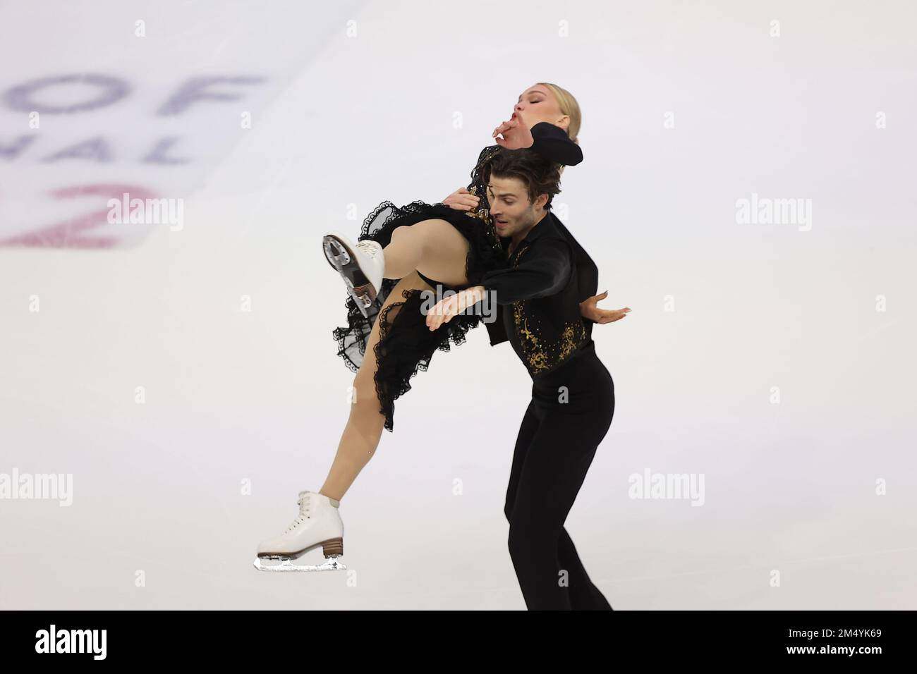 Palavela, Turin, Italie, 09 décembre 2022, Phebe Bekker / James Hernandez (GBR) pendant Jr Ice Dance Rhythm Dance & lt; finale du Grand Prix de patinage artistique Torino 2022 (Italie) pendant les finales du Grand Prix de patinage de l'UIP 2022 - Sports sur glace Banque D'Images