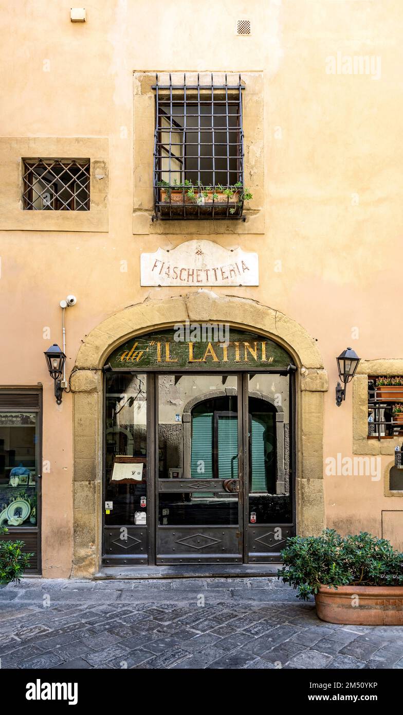 Porte d'entrée d'un restaurant pittoresque et traditionnel où se