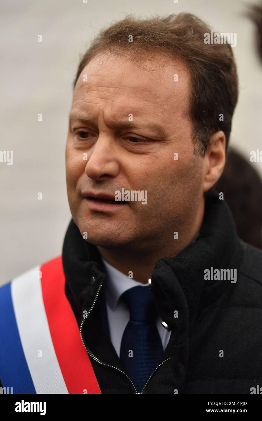 Sylvain Maillard - rassemblement hommage sur la place de la République, sur Paris tournage à Paris, France, sur 24 décembre 2022. Trois personnes ont été tuées et trois autres blessées, dont l'une reste dans un état critique, lors de l'attaque de vendredi, qui a eu lieu dans un centre culturel kurde et un restaurant dans le quartier de Paris en 10th. Les fusillades de vendredi ont eu lieu presque 10 ans après le meurtre de trois militantes kurdes dans la capitale française - un crime non résolu. La communauté a de nouveau "peur", après avoir été "traumatisée" par les meurtres de janvier 2013, a déclaré un avocat du pays démocratique kurde Banque D'Images