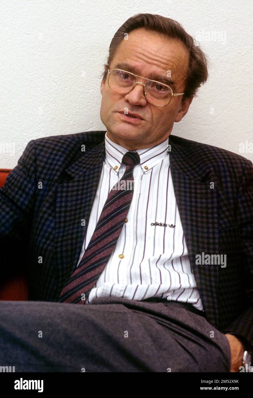 ARNE LJUNGQVIST chercheur médical suédois personnalité sportive et haut cavalier à la retraite. Membre honoraire du Comité International Olympique CIO et de la commission médicale Banque D'Images