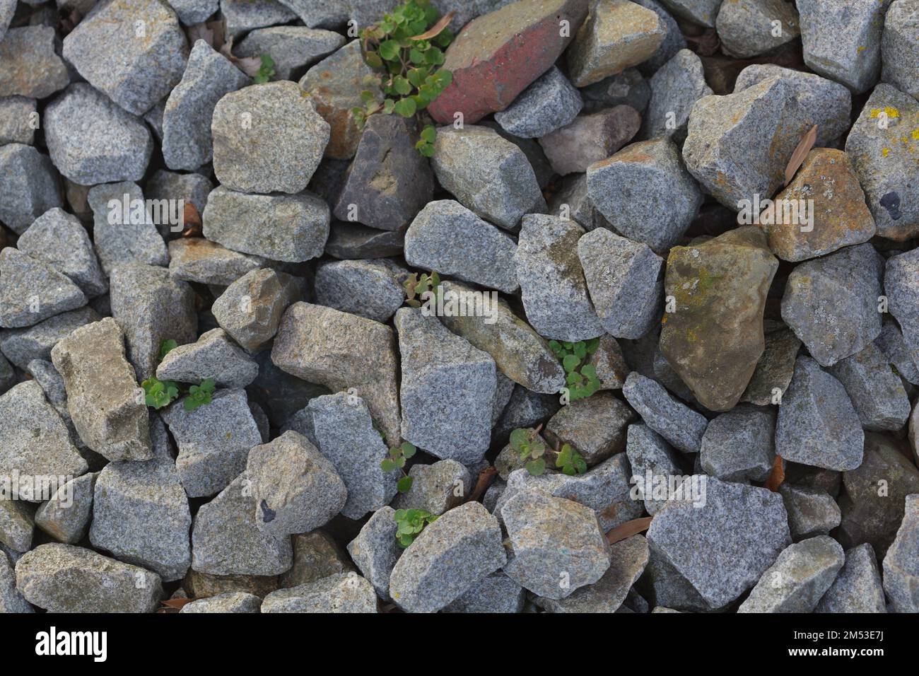 Gravier de granit sur la voie ferrée Banque D'Images