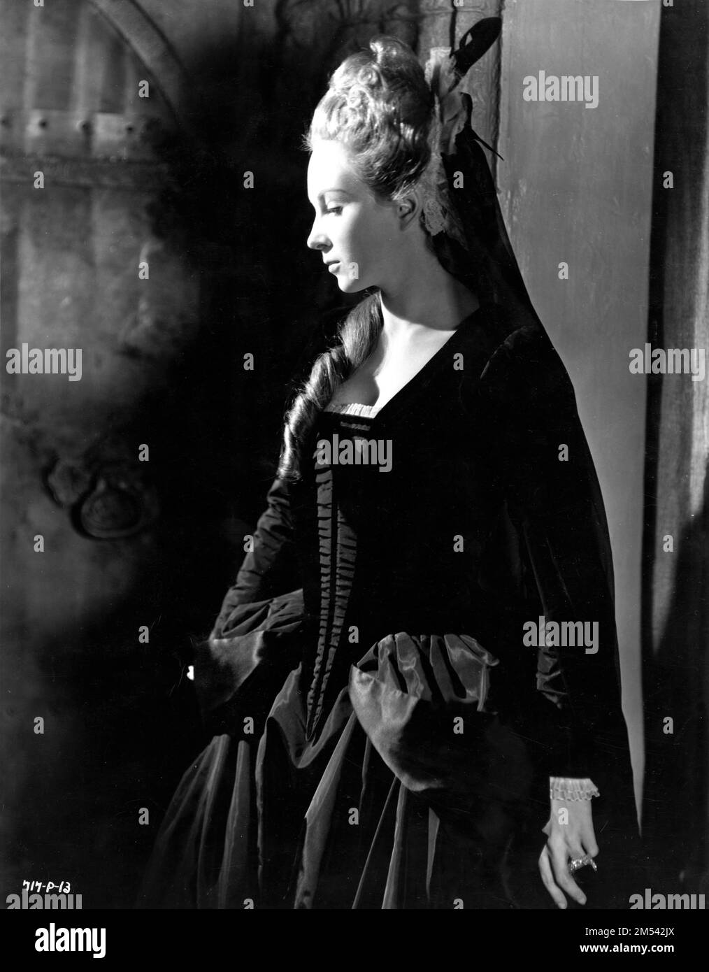 JOAN GREENWOOD Portrait en SARABAND POUR LES AMOUREUX MORTS 1948 réalisateur BASIL DEARDEN roman Helen Simpson scénario John Dighton et Alexander Mackendrick musique Alan Rawsthorne producteur associé / conception de production Michael Relph costumes Anthony Mendleson producteur Michael Balcon Ealing Studios / J. Arthur Rank Organisation Banque D'Images