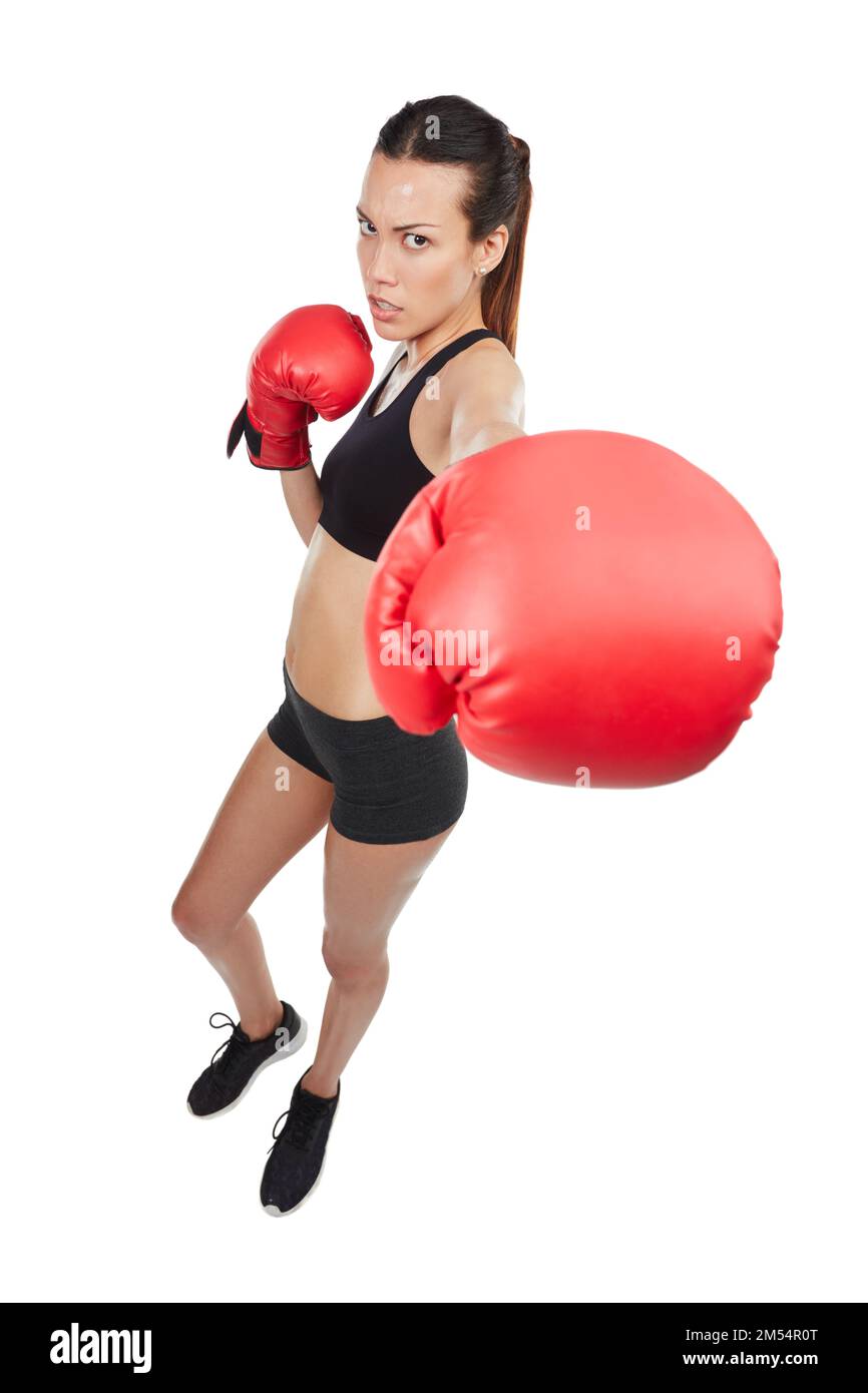 Vous ne pouvez pas gérer cela. Portrait en grand angle d'une jeune athlète de boxe féminine sur fond blanc. Banque D'Images