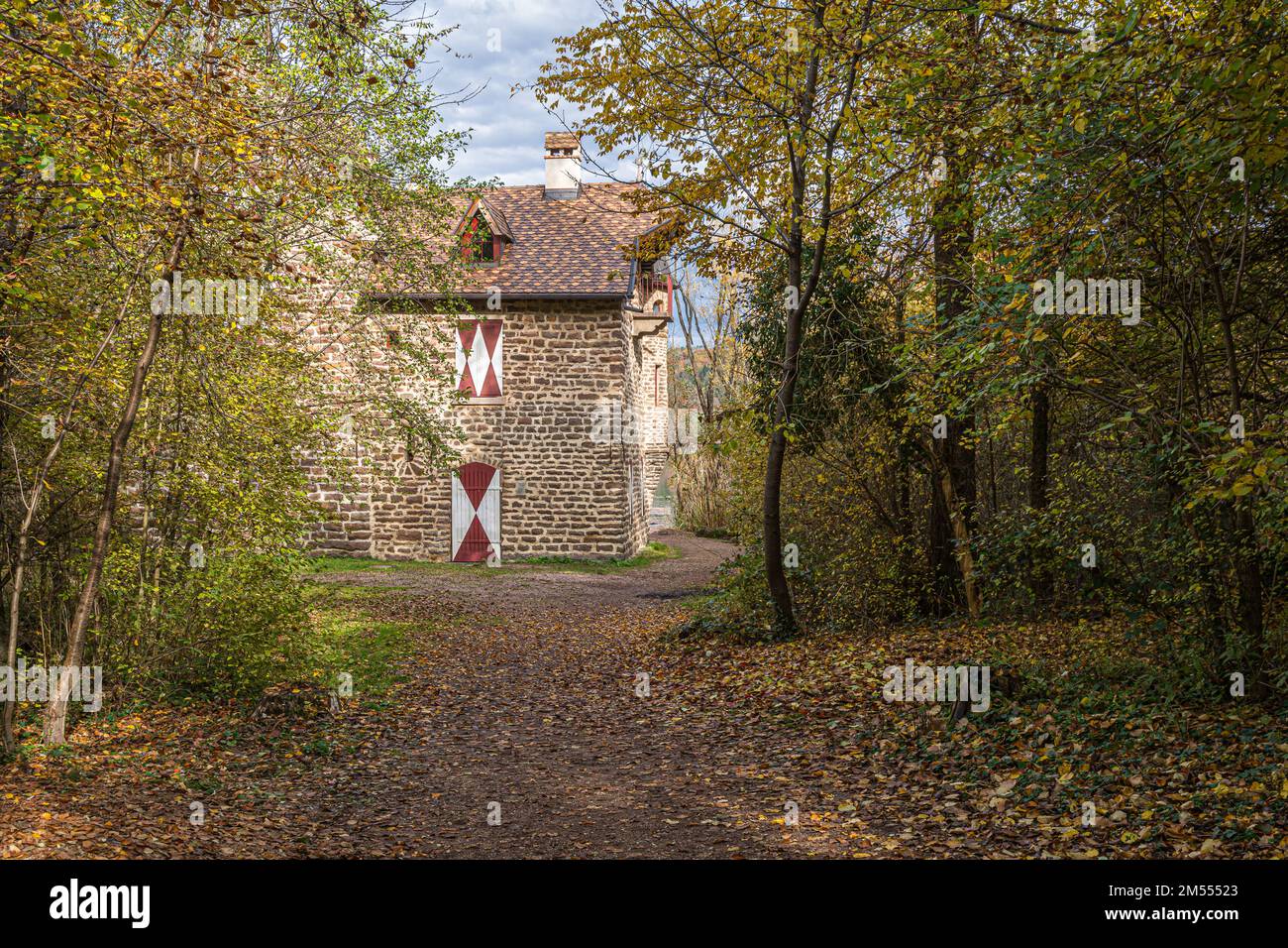 Château du lac de Monticolo dans le Tyrol du Sud, province de Bolzano, Trentin-Haut-Adige, Italie, Europe. Château du lac Montiggl Banque D'Images
