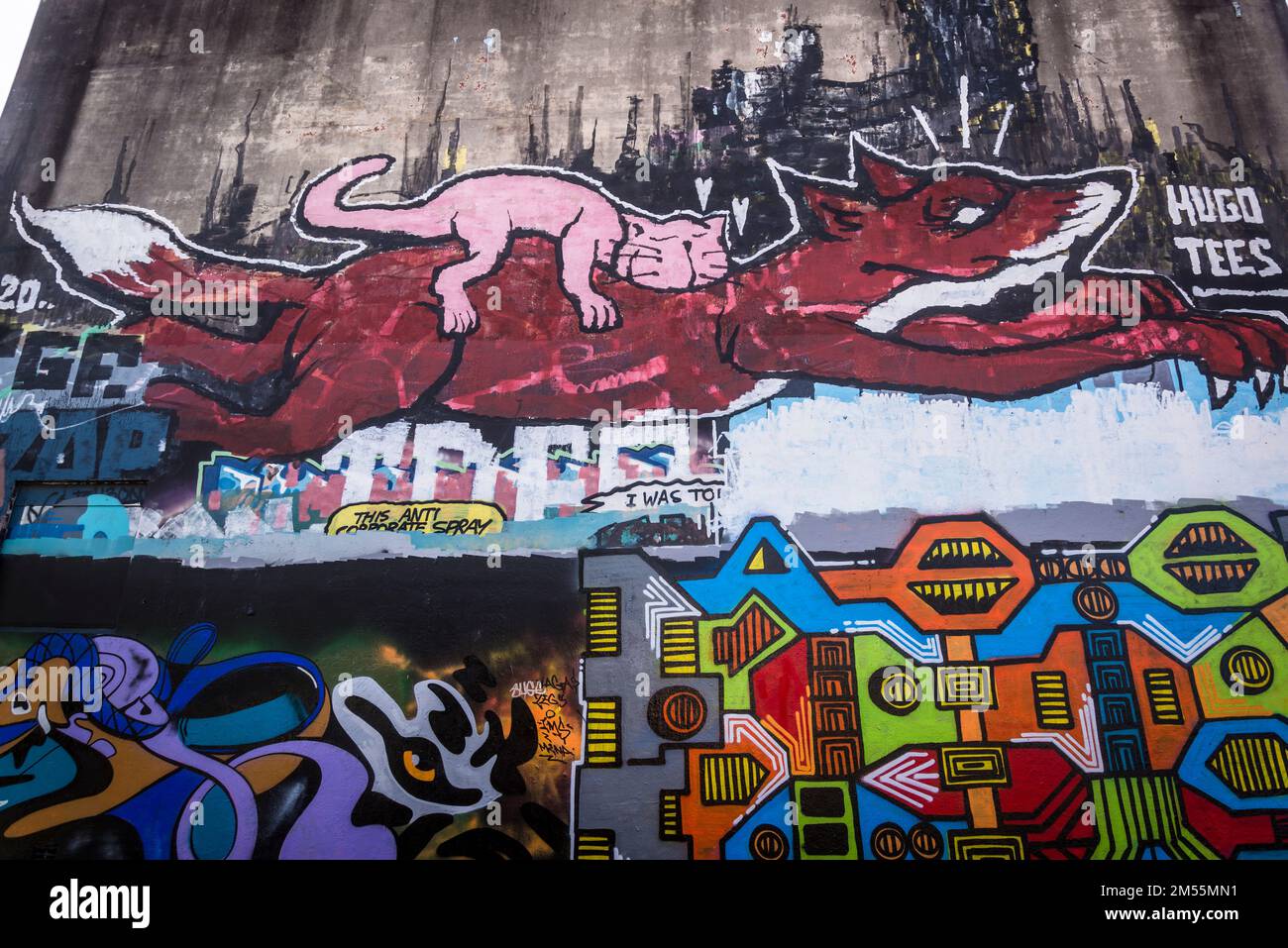 Mur recouvert de graffiti à Newtown, une banlieue ouest populaire, Sydney, Nouvelle-Galles du Sud, Australie recouvert de graffiti à Newtown, un intérieur populaire Banque D'Images
